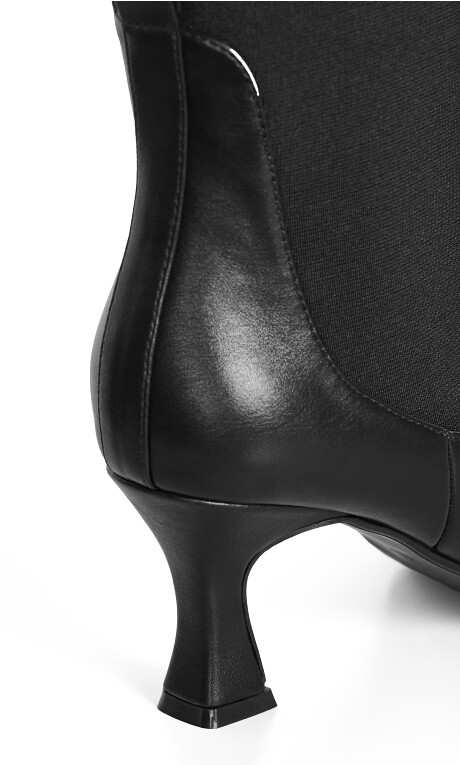 Plus Size Boot Maya