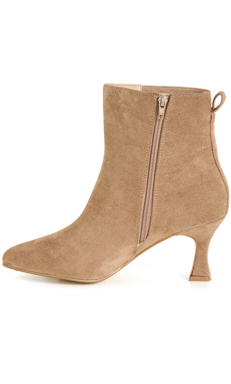 Plus Size Boot Maya
