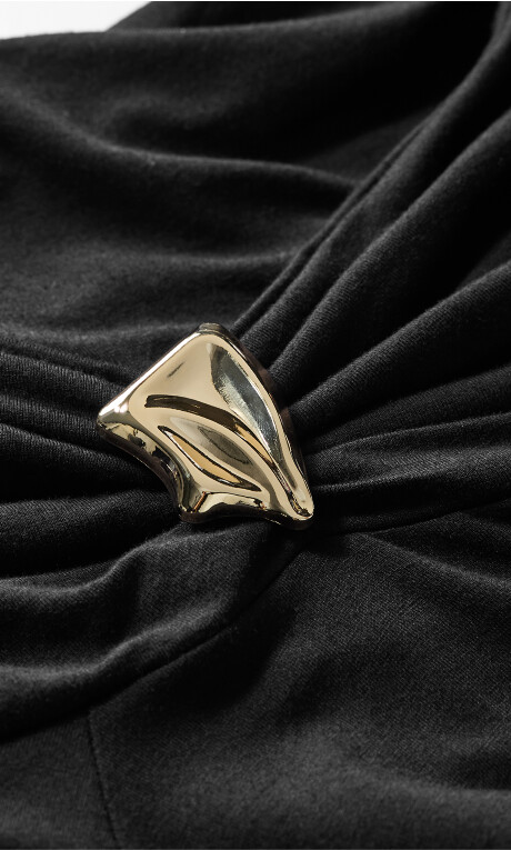 Plus Size Buckle Detail Top - Black