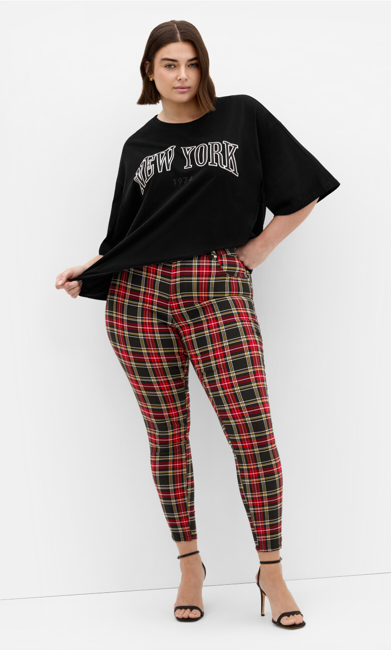 Plus Size Harley Plaid Skinny Jean - red