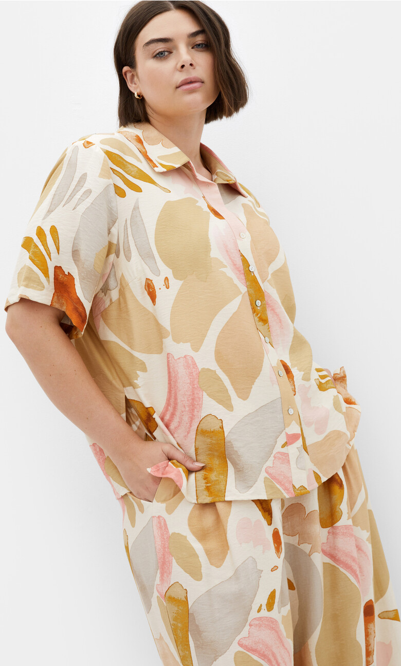 Surface Level Shirt - print