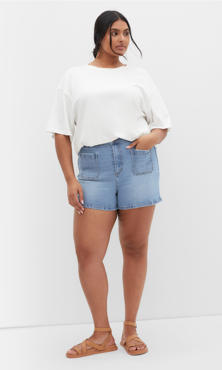 Denim Callie Short - light wash