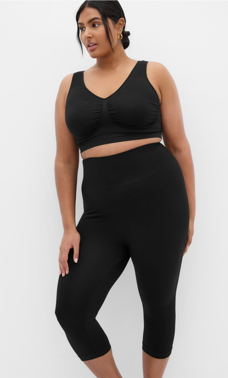 Smooth & Chic Seamless Capri - black