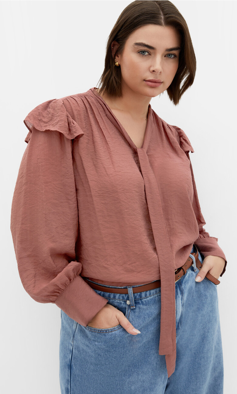 Selena Shirt - roseberry