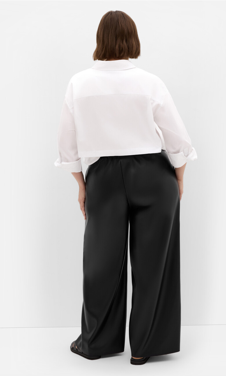 Paxton Faux Leather Pant - black