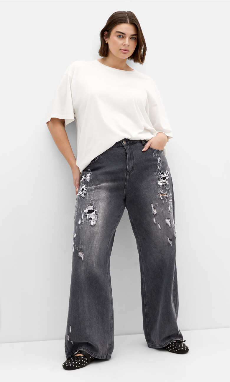 Harley Fit Rodeo Straight Leg Jean - grey wash
