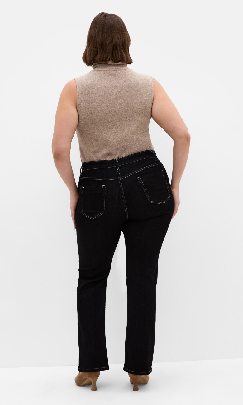 CC Bootleg Short Denim Jean - black wash