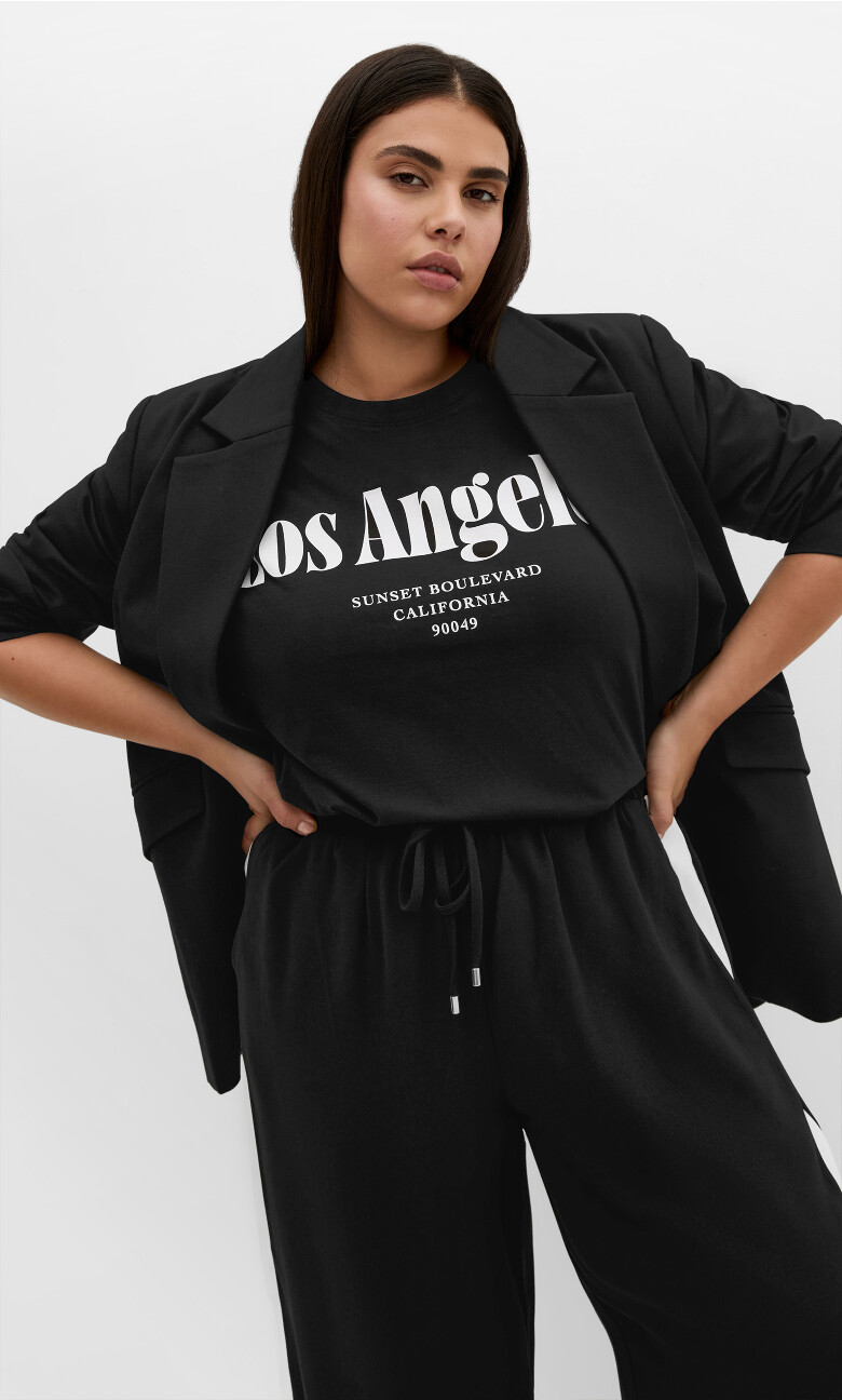 Plus Size Los Angeles Cotton Tee - Black