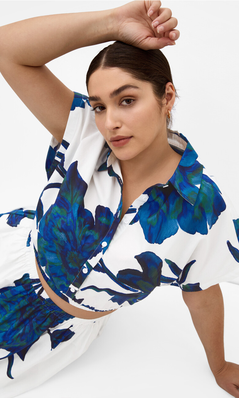 Holiday Print Shirt - white