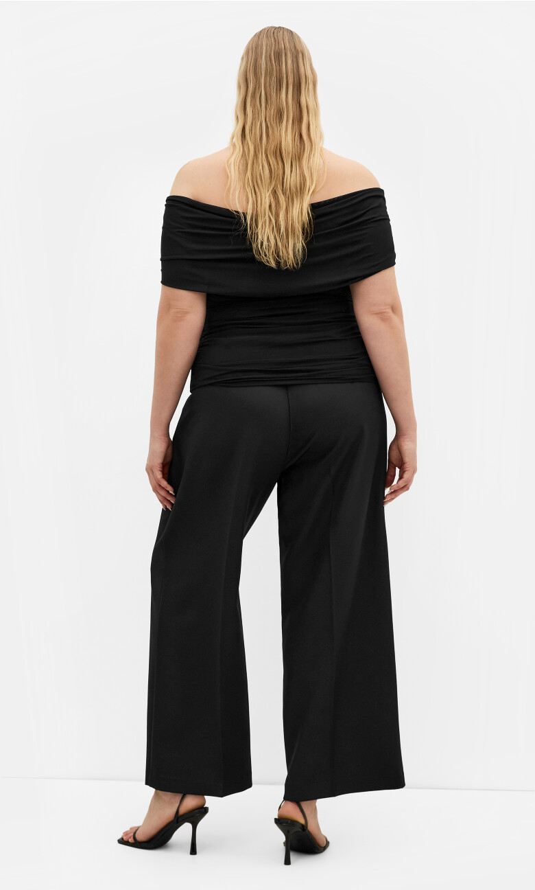 Isabell Off Shoulder Top - black