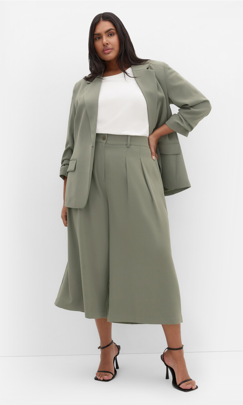 Plus Size Abbie Crop Pant - Dark Sage