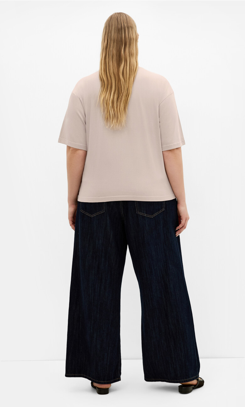 Relaxed Crew Neck Tee - latte