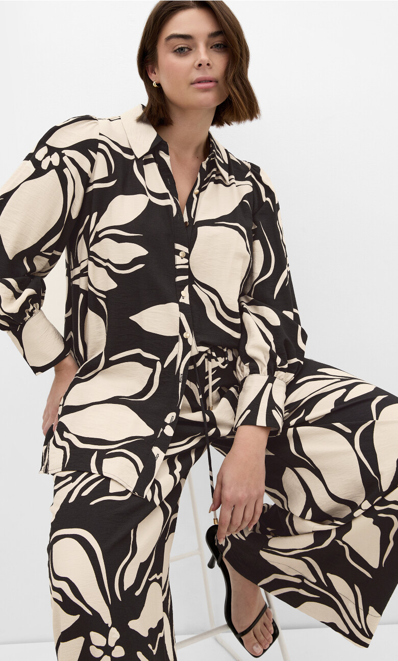 Bella Long Sleeve Print Shirt - black