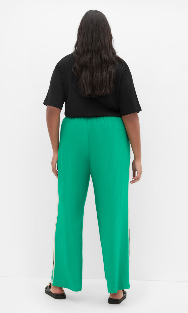 Side Stripe Linen Blend Pant - green